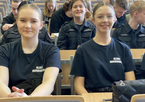 Uczniowie Karskiego na szkoleniu antyterrorystycznym