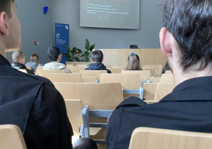 Uczniowie Karskiego na szkoleniu antyterrorystycznym