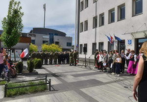 Karski uczcił Święto Flagi Państwowej