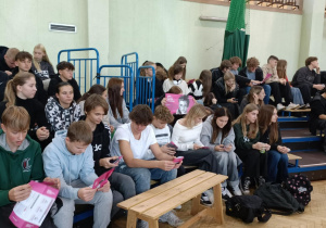 Spotkanie uczniów Karskiego z ambasadorką "Zwolnionych z Teorii"