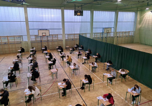 Próbne egzaminy maturalne z CKE w Karskim