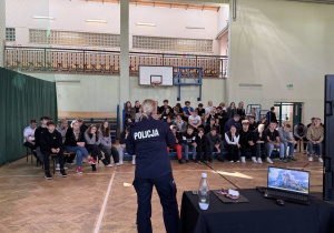 Spotkanie klas IV z p. komisarz Urszulą Ptasznik
