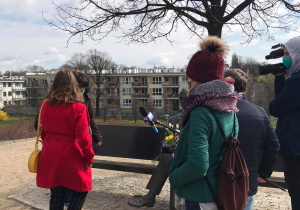 Przedstawiciele szkoły w towarzystwie łódzkich mediów.