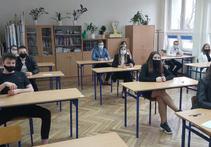 Maturzyści piszący poziom rozszerzony.