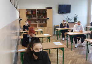 Maturzyści piszący poziom rozszerzony.