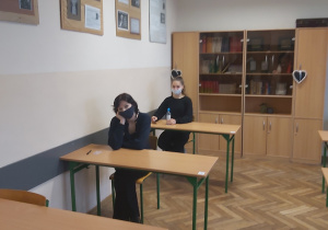 Maturzyści piszący poziom rozszerzony.