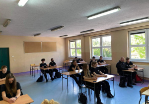 Uczniowie uczestniczący w warsztatach.