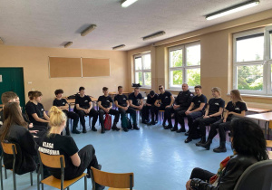 Uczniowie uczestniczący w warsztatach.