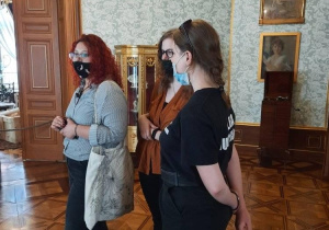 Uczennice w Pałacu Herbsta.