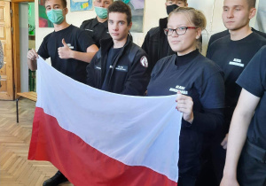 Karski śpiewa Mazurka Dąbrowskiego