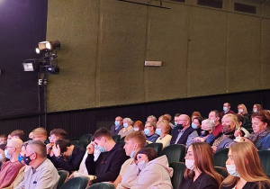 Młodzież klas I na Szalonych nożyczkach