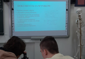 Obserwacje mikroskopowe w klasie 2a