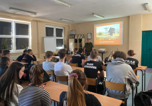 Spotkanie z kpr. Robertem Jesionkiem z 9 Łódzkiej Brygady Obrony Terytorialnej