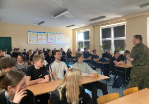 Spotkanie z kpr. Robertem Jesionkiem z 9 Łódzkiej Brygady Obrony Terytorialnej