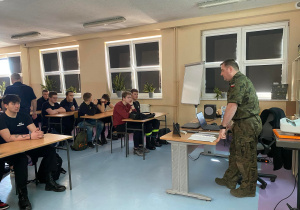 Spotkanie z kpr. Robertem Jesionkiem z 9 Łódzkiej Brygady Obrony Terytorialnej
