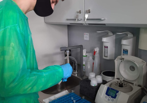 Warsztaty w Laboratorium Zakładu Genetyki Klinicznej Uniwersytetu Medycznego w Łodzi.