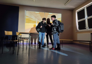 Przedstawienie pt." Переможемо" ("Wygramy ") przygotowane przez uczniów zrzeszonych w KLUBIE SZKÓŁ UNICEF