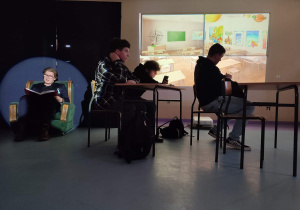 Przedstawienie pt." Переможемо" ("Wygramy ") przygotowane przez uczniów zrzeszonych w KLUBIE SZKÓŁ UNICEF