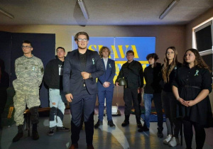 Przedstawienie pt." Переможемо" ("Wygramy ") przygotowane przez uczniów zrzeszonych w KLUBIE SZKÓŁ UNICEF