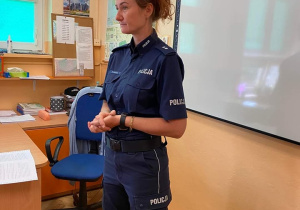 Spotkanie uczniów klas pierwszych z policją