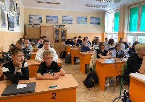 Spotkanie uczniów klas pierwszych z policją
