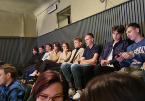 Klasy Ia, IIIa, IVa na "Szalonych nożyczkach" w Teatrze Powszechnym