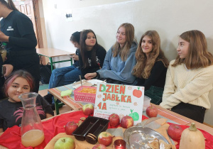 Dzień Jabłka i Dzień Chłopaka w Karskim
