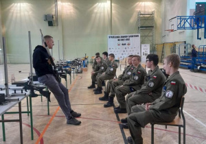 Zajęcia ze strzelectwa sportowego dla uczniów Karskiego
