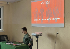 Lotnicza Akademia Wojskowa z promocją w Karskim