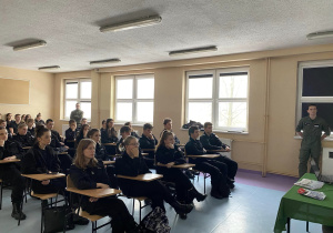 Lotnicza Akademia Wojskowa z promocją w Karskim