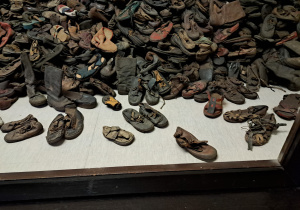 Uczniowie Karskiego w Państwowym Muzeum Auschwitz-Birkenau.