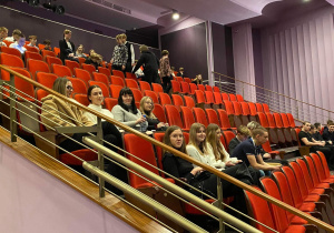 Klasa IIIc w Teatrze Muzycznym na spektaklu "Lalka"