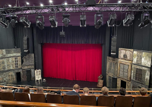 Klasa IIIc w Teatrze Muzycznym na spektaklu "Lalka"