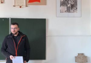 O Mjr Włodzimierzu Jaskulskim w Karskim