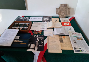 O Mjr Włodzimierzu Jaskulskim w Karskim