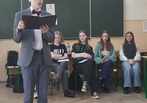 Powiatowy konkurs pięknego czytania poezji Wisławy Szymborskiej "Nic dwa razy się nie zdarza"
