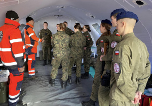 Uczniowie Karskiego w Wojskowych Targach Służby i Pracy