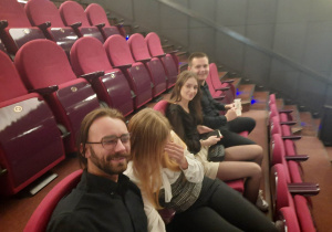 Humaniści Karskiego na "Cyruliku sewilskim" Rossiniego