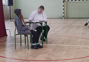 Spektakl profilaktyczny krakowskiego teatru "Maska" pt. "Ta ostatnia impreza"