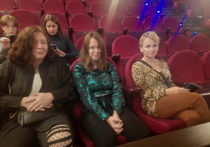 Humaniści Karskiego na "Fauście" w Teatrze Wielkim