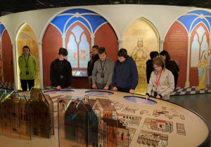 Wycieczka do Warszawy - Muzeum POLIN.