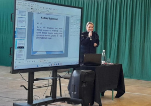 Spotkanie klas IV z p. komisarz Urszulą Ptasznik