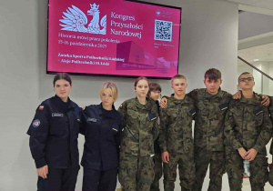 Uczniowie Karskiego na Kongresie Przyszłości Narodowej w łódzkim oddziale IPN