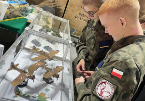 Uczniowie Karskiego na Kongresie Przyszłości Narodowej w łódzkim oddziale IPN