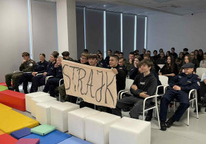 Uczniowie Karskiego na Kongresie Przyszłości Narodowej w łódzkim oddziale IPN