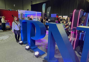 Uczniowie Karskiego na Kongresie Przyszłości Narodowej w łódzkim oddziale IPN