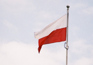 Z okazji Narodowego Święta Niepodległości serdecznie zapraszamy do wspólnego uczczenia 107. rocznicy odzyskania przez Polskę niepodległości 11 listopada 2025 r. o godz. 12.00 na placu przed Urzędem Gminy Andrespol.