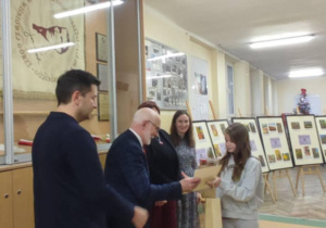 Gminny Konkurs Fotograficzny "Jesienne barwy wokół domu"