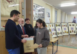 Gminny Konkurs Fotograficzny "Jesienne barwy wokół domu"