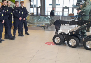 Mundurowi w Porcie Lotniczym Łódź im. Władysława Reymonta